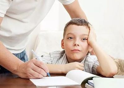 孩子厭學(xué)甚至逃學(xué)？這些常見原因家長需警惕